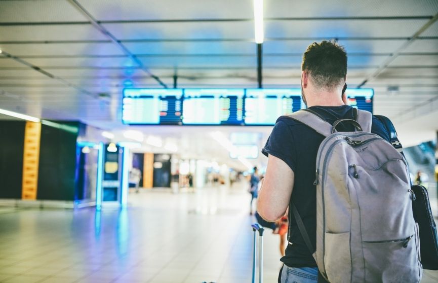 Volo in ritardo Vueling: non farti liquidare con un semplice voucher
